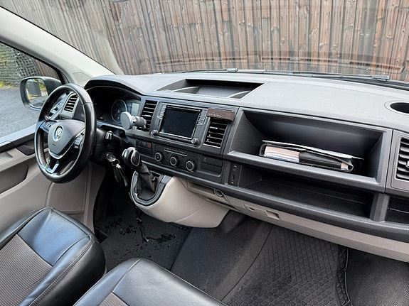 Volkswagen Transporter 13 of 21