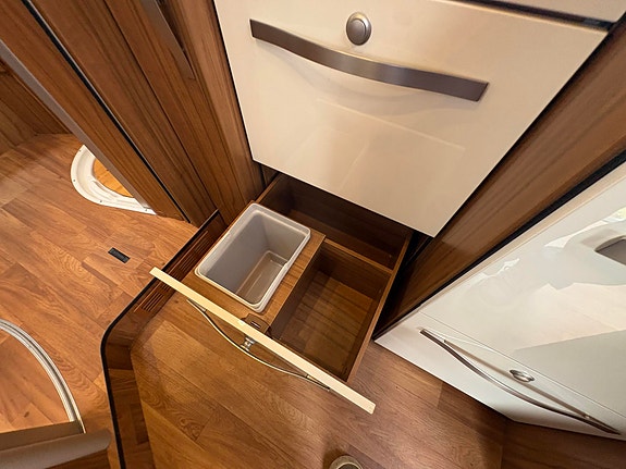 Hymer ML620 SOLCELLE / ALDE / MB / GULVMATTER /SKINN/ BAKHJUL DRIFT 27 of 30