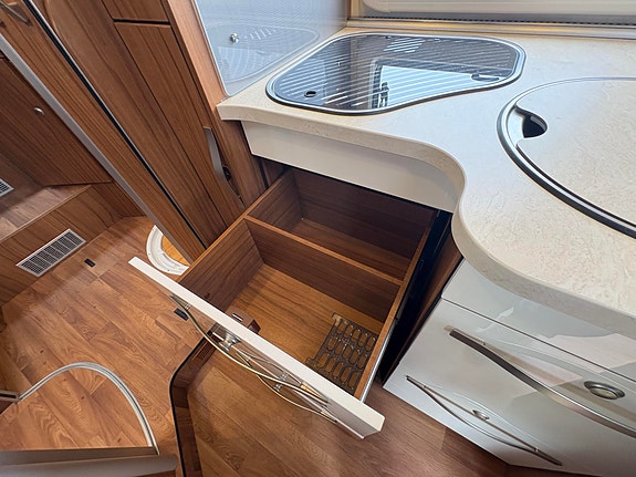 Hymer ML620 SOLCELLE / ALDE / MB / GULVMATTER /SKINN/ BAKHJUL DRIFT 28 of 30