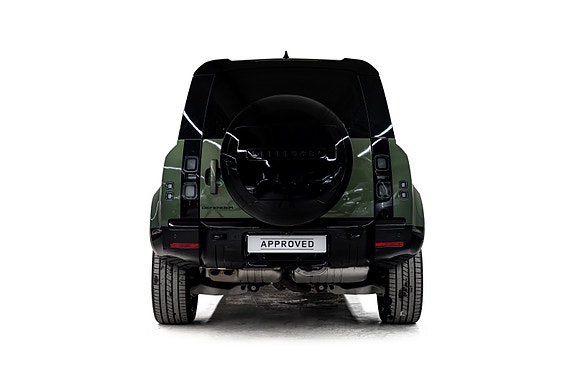 Land Rover Defender 110 6 of 30