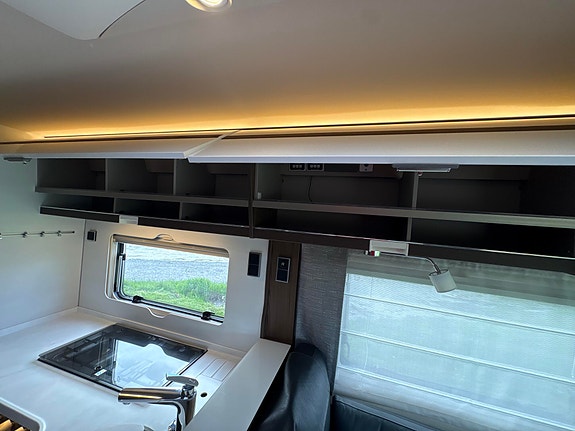 Hymer B 880 ML 2x SOLCELLE / 2 X LITHIUM / INVERTER / HYD LABBER / ++ 27 of 30