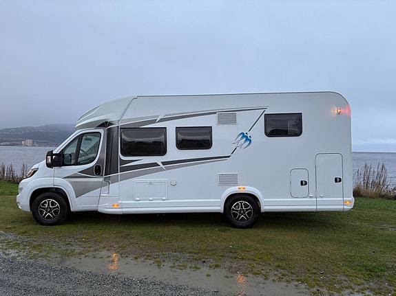 Knaus Live Wave 700 MX 10 års fuktgaranti / Senkeseng / 9 trinnskasse / ++ 2 of 30