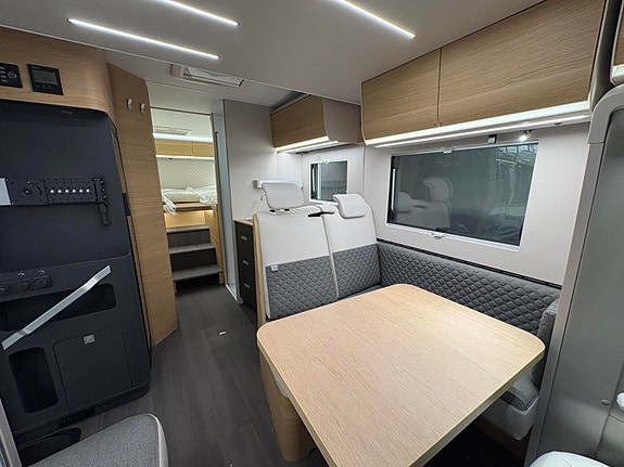 Adria MATRIX 670SL 60Y / 8 TRINN GIRKASSE / MARKISE / MEGET PEN NY BIL 9 of 30