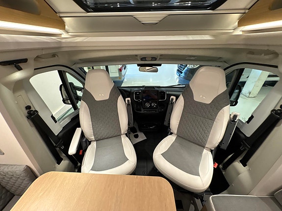 Adria MATRIX 670SL 60Y / 8 TRINN GIRKASSE / MARKISE / MEGET PEN NY BIL 11 of 30