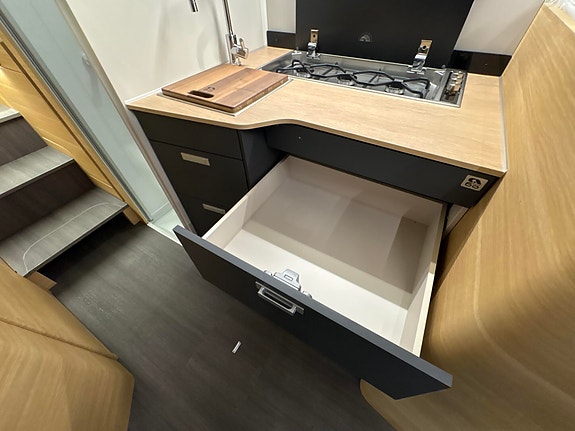 Adria MATRIX 670SL 60Y / 8 TRINN GIRKASSE / MARKISE / MEGET PEN NY BIL 15 of 30
