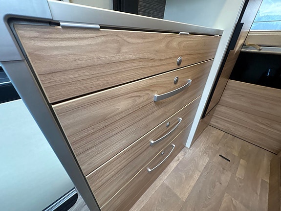 Hymer Grand Canyon S DIESEL TRUMA / BAKHJULSDRIFT / KROK / MERCHEDES / SKINN 24 of 30