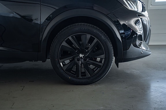 Peugeot 2008 8 of 30