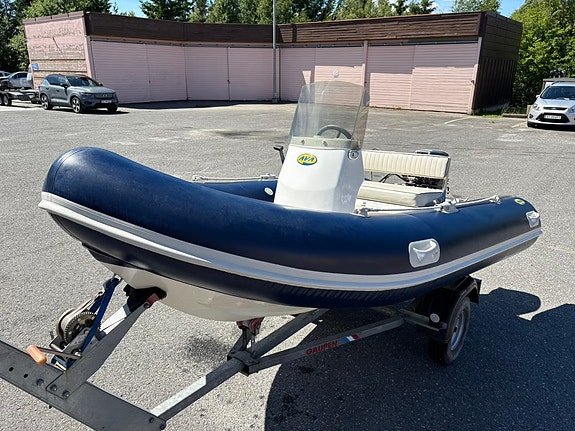 AVA 360 Rib med 9,9 (15) Thoatsu motor, med gaupen henger 6 of 17