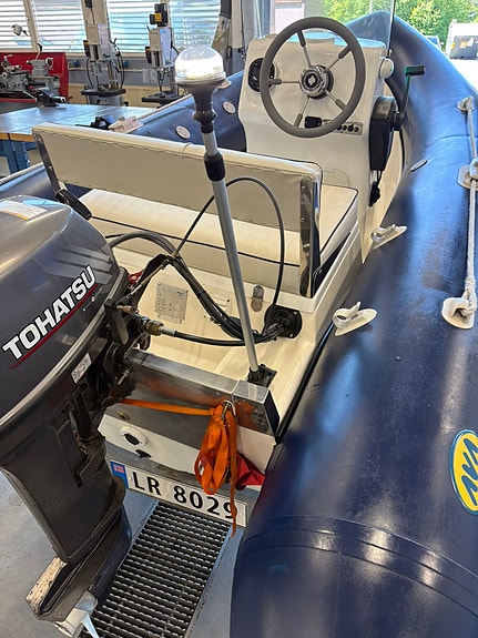 AVA 360 Rib med 9,9 (15) Thoatsu motor, med gaupen henger 11 of 17