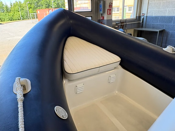 AVA 360 Rib med 9,9 (15) Thoatsu motor, med gaupen henger 2 of 17