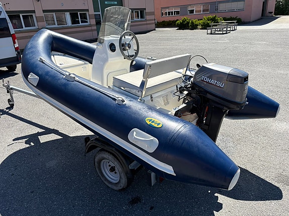 AVA 360 Rib med 9,9 (15) Thoatsu motor, med gaupen henger 7 of 17