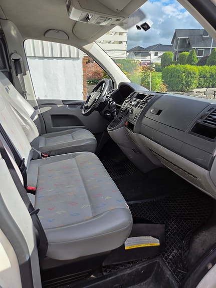 Volkswagen Transporter 7 of 18
