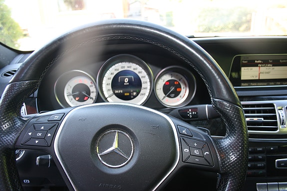 Mercedes-Benz E220 d 8 of 30