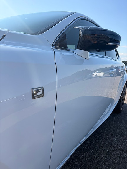 Lexus IS300h 5 of 30