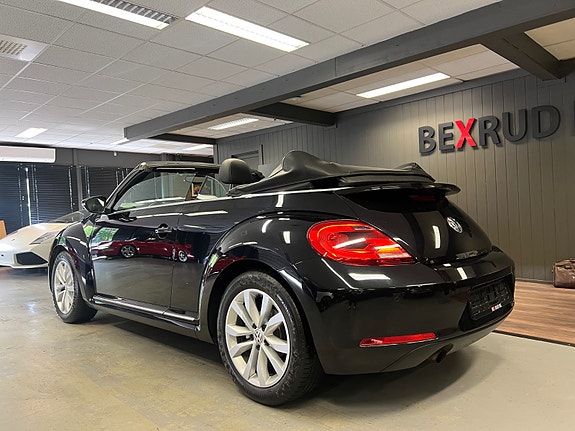 Volkswagen Beetle 3 of 19