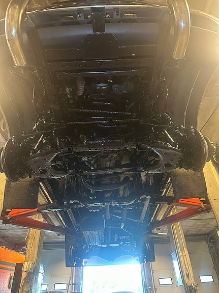 Toyota HiLux 16 of 18