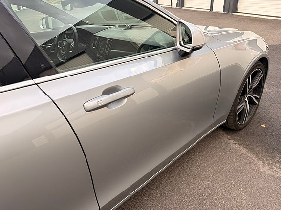 Volvo V90 11 of 30