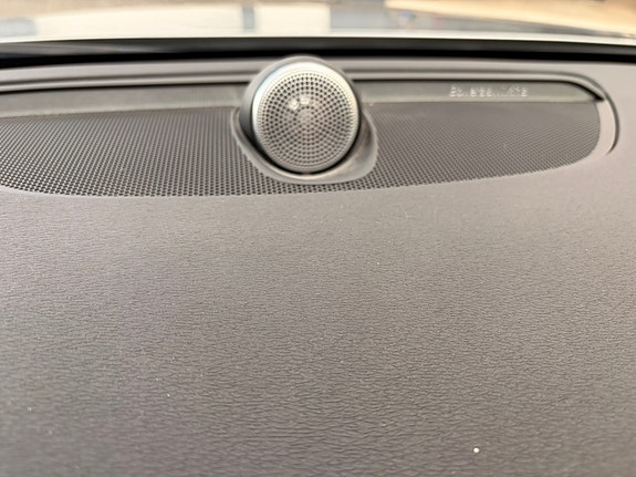 Volvo V90 26 of 30