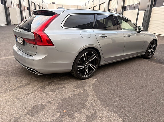 Volvo V90 4 of 30