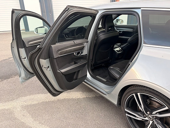 Volvo V90 19 of 30