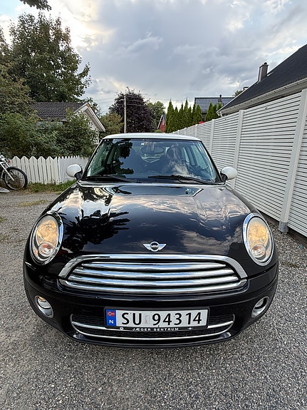 MINI Cooper 2 of 19