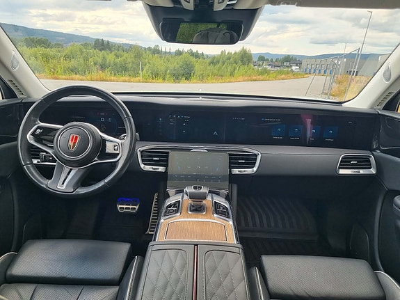 Hongqi E-HS9 11 of 30