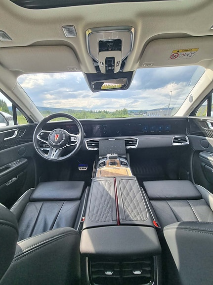 Hongqi E-HS9 14 of 30
