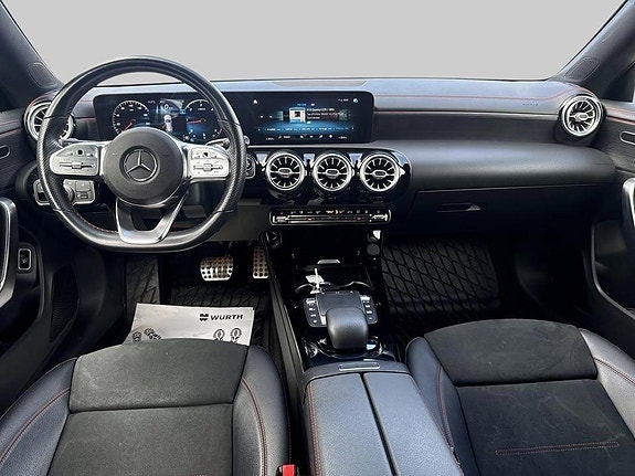 Mercedes-Benz CLA200 d 12 of 16