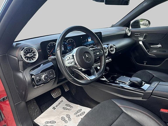 Mercedes-Benz CLA200 d 8 of 16