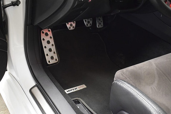 Subaru Impreza 12 of 18