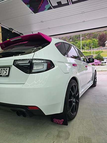 Subaru Impreza 4 of 18