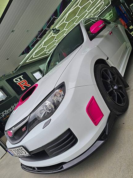 Subaru Impreza 2 of 18