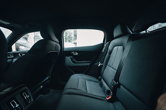 Polestar 2 9 of 16