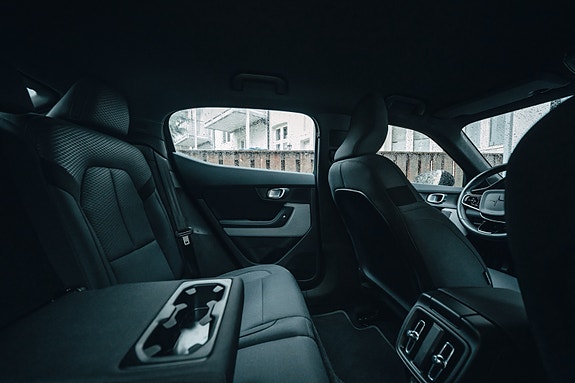 Polestar 2 10 of 16