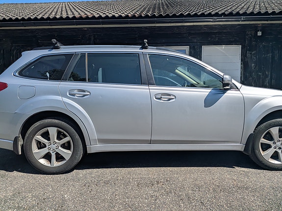 Subaru Outback 11 of 22