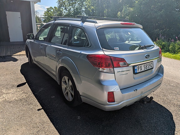 Subaru Outback 8 of 22
