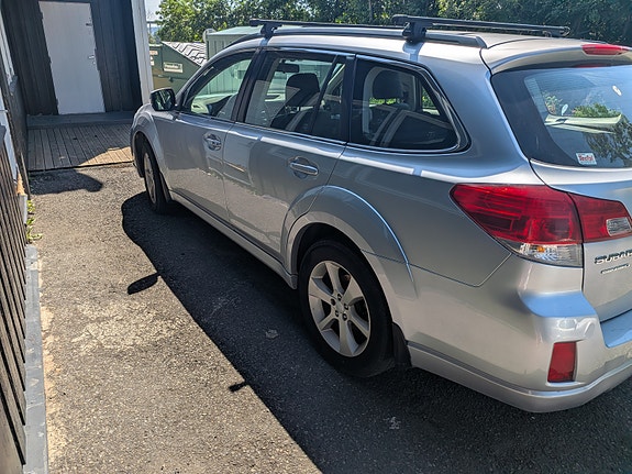 Subaru Outback 7 of 22
