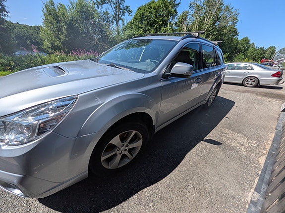 Subaru Outback 5 of 22