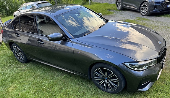 BMW 330e 3 of 11