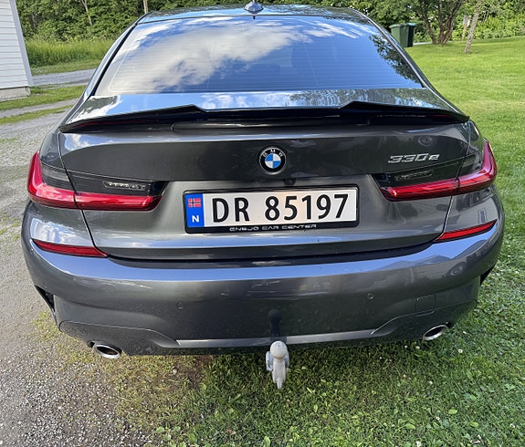 BMW 330e 6 of 11