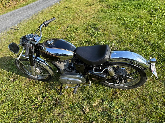 Royal Enfield Bullet 500 7 of 9