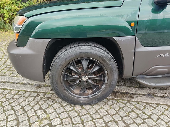 Chevrolet Avalanche 7 of 14