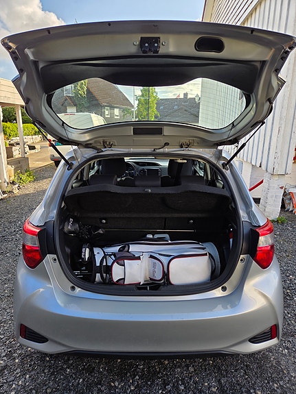 Toyota Yaris 8 of 23