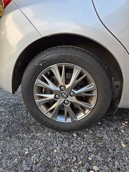 Toyota Yaris 19 of 23