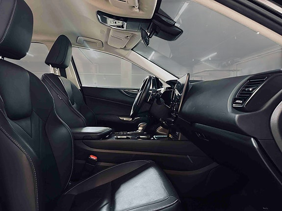 Lexus NX450h 10 of 24