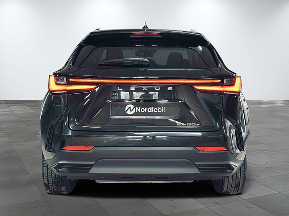 Lexus NX450h 5 of 24