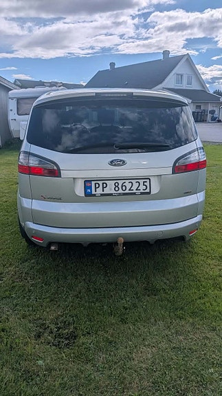 Ford S-MAX 6 of 21