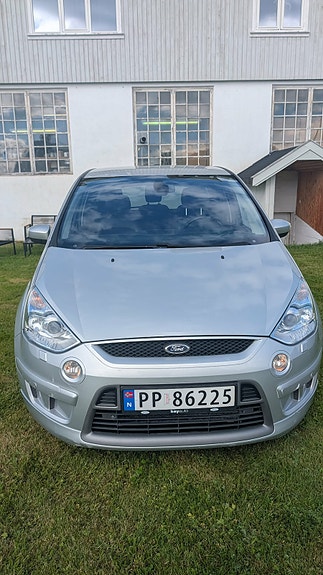 Ford S-MAX 10 of 21