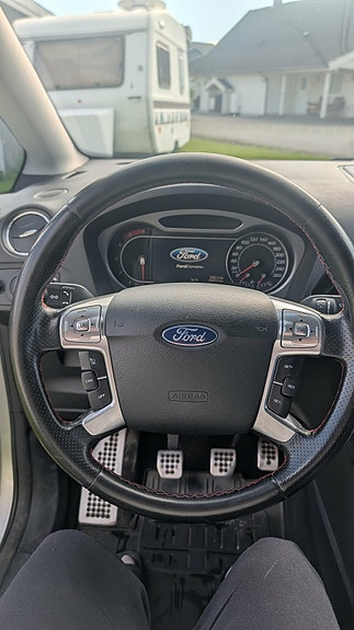 Ford S-MAX 20 of 21