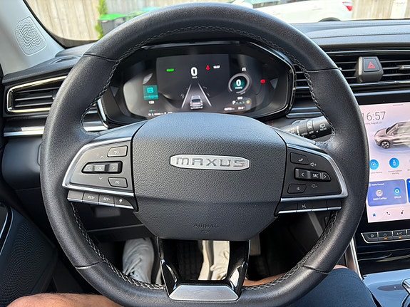 Maxus Euniq 6 9 of 11